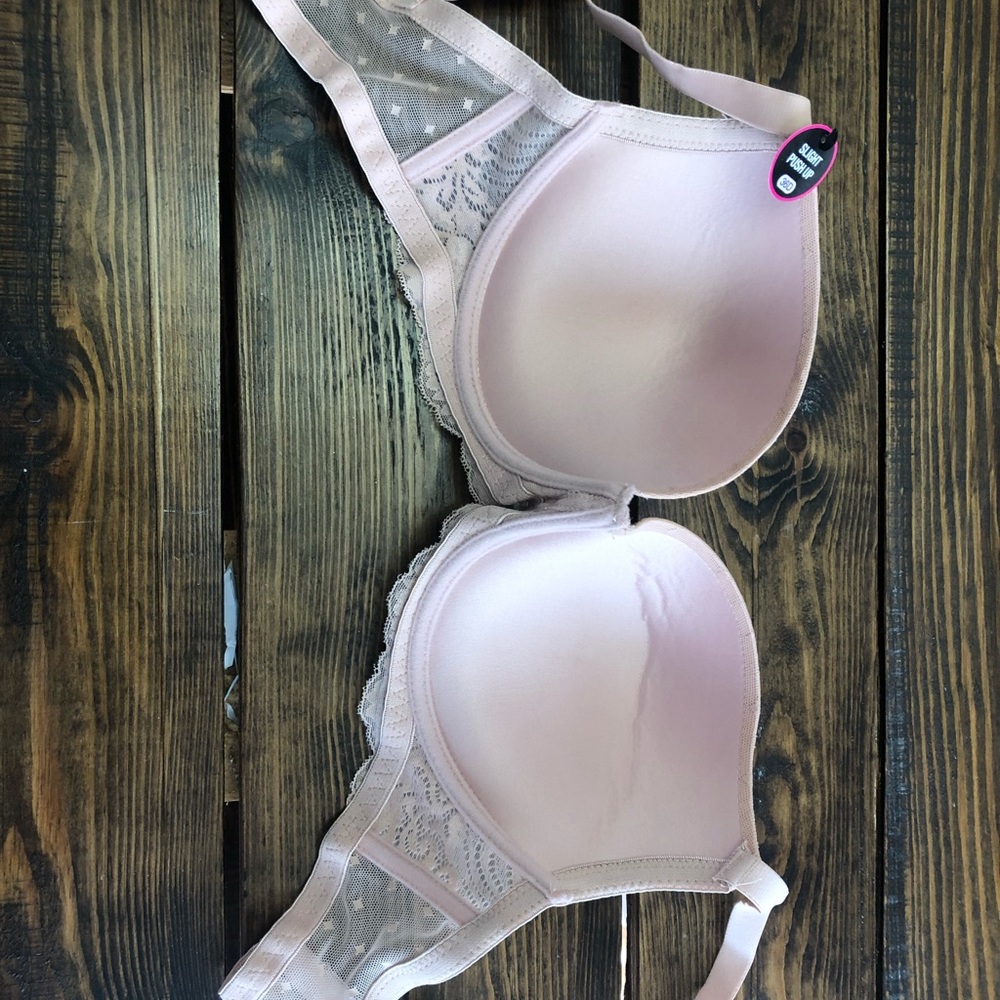 Glamorous bra New with tag of size. Never worn